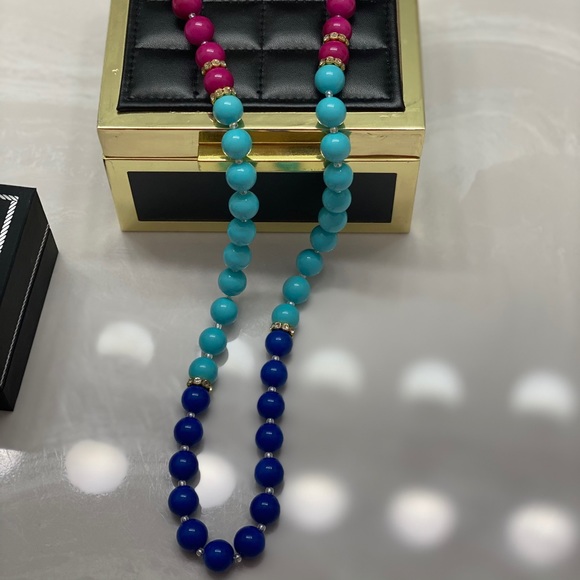 Women’s necklace - Picture 1 of 3